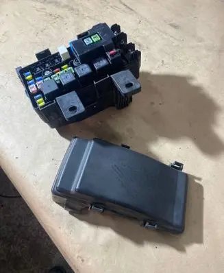 Hyundai Sonata Fuse module 919503K610 01180849 070912135220