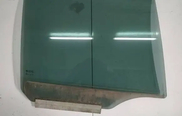 Opel Zafira A Rear door window glass AS3