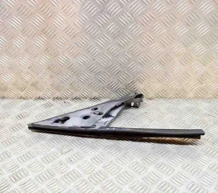 Maserati Quattroporte Rubber seal front coupe door 