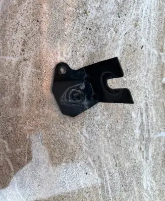 Jaguar XJ X351 Fender mounting bracket AW9316C076AE