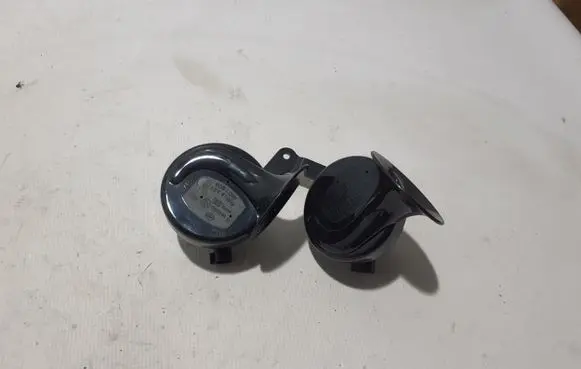 Tesla Model Y Horn signal 1622755