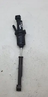 Peugeot Partner Clutch master cylinder 9685512880