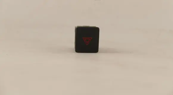 Nissan X-Trail T32 Hazard light switch
