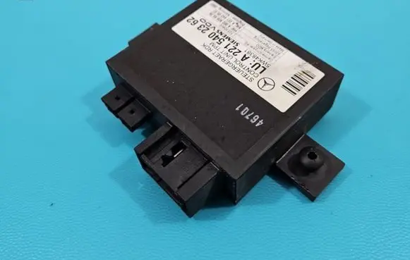 Mercedes-Benz S W221 Central body control module A2215402362 IMPRK1363554