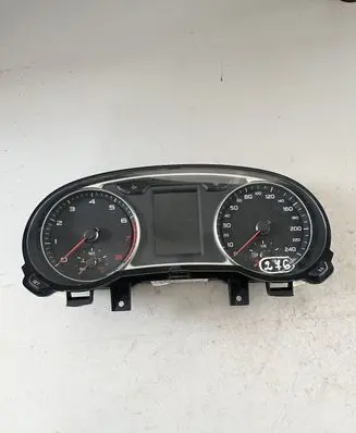 Audi A1 Speedometer (instrument cluster) 8X0920930 A2C53325382 A2C53331572