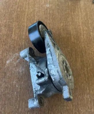 Volkswagen Touran I Generator/alternator part 