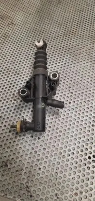 Renault Trafic III (X82) Clutch slave cylinder 