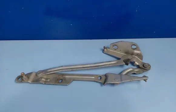 Audi A8 S8 D2 4D Tailgate/trunk/boot hinge 4D0827299A