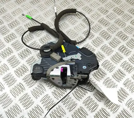 Toyota GT 86 Front door lock SU00304117