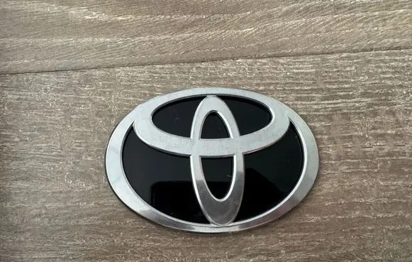 Toyota bZ4X Manufacturers badge/model letters AXAX