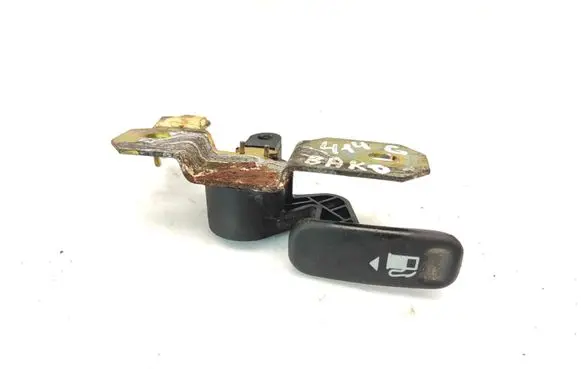 Ford Mondeo Mk III Fuel tank opening switch 