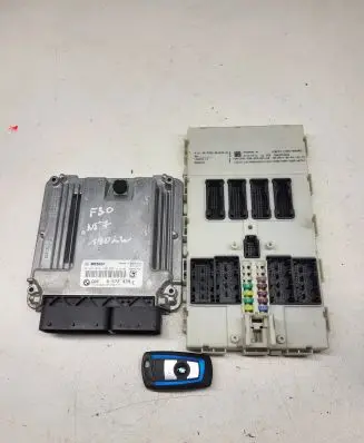 BMW 3 F30 F35 F31 Engine ECU kit and lock set 8572439 9303543 0281019426