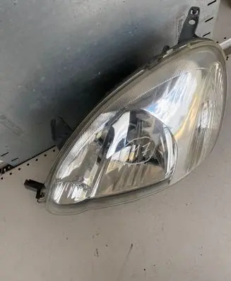 Toyota Yaris Headlight/headlamp 811500D081 89900176