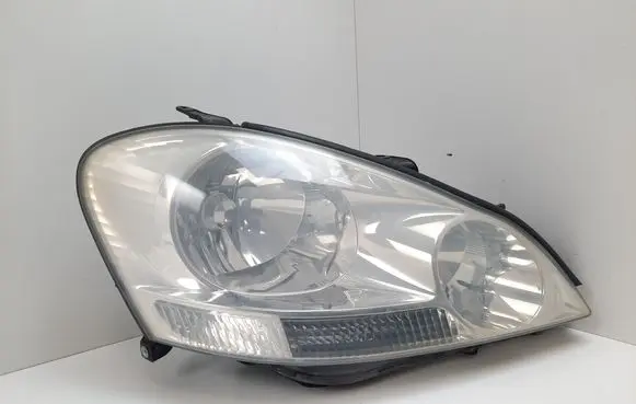 Toyota Avensis Verso Headlight/headlamp