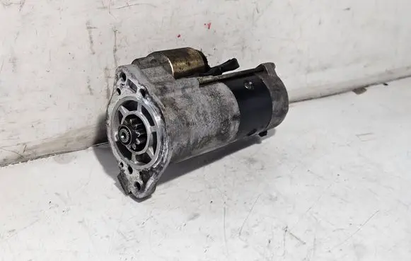 Mitsubishi Pajero Starter motor DS011211