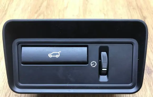 Land Rover Range Rover L405 Tailgate opening switch CPLA11654CA