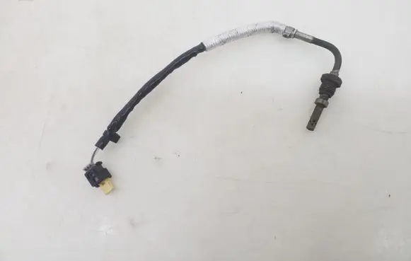 Mercedes-Benz B W246 W242 Exhaust gas temperature sensor A0081533728