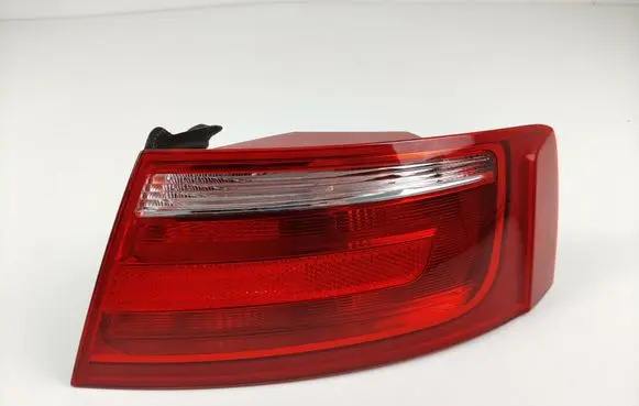 Audi A5 8T 8F Rear/tail lights 8T0945096