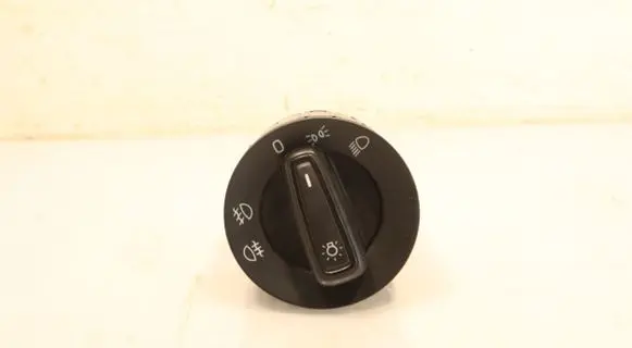 Skoda Octavia Mk3 (5E) Light switch