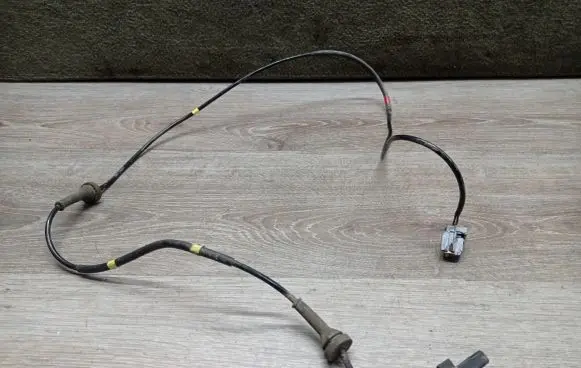 Volvo S60 ABS rear brake sensor 10071160373 3524256