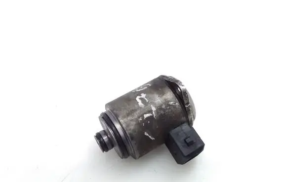 Jaguar XF X250 Hydraulic servotronic pressure valve 02261792