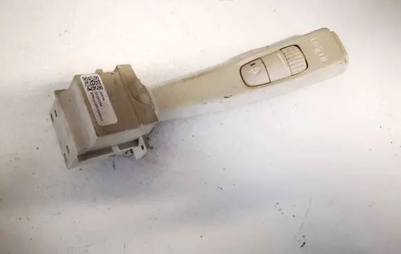 Volvo XC70 Wiper control stalk 31264356