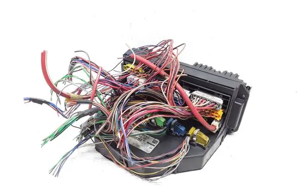 Mercedes-Benz E C207 W207 Fuse module A2129006012 A2129015304 A2129025405