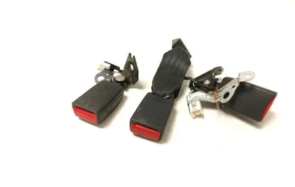 Mazda CX-3 Rear seatbelt buckle 