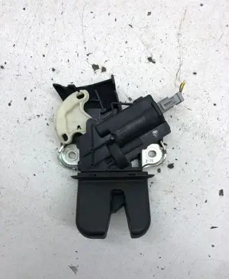 Audi A4 S4 B7 8E 8H Tailgate/trunk/boot lock/catch/latch 4F5827505D