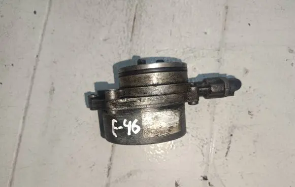 Vacuum pump