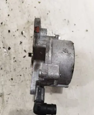 Renault Laguna III Vacuum pump 8200796080