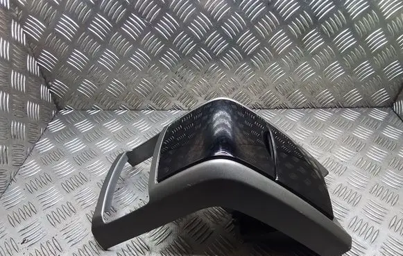 Cup holder front