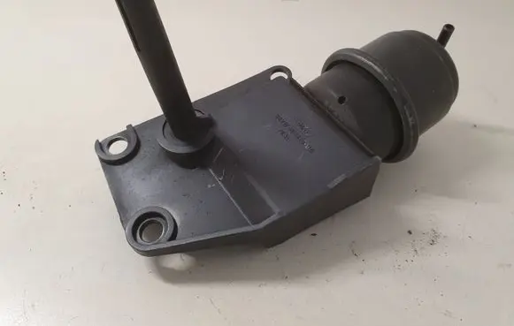 Ford Transit Valve vacuum 98VW18B828BA