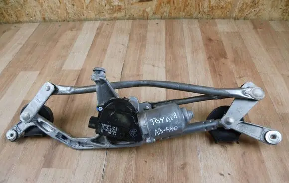 Toyota Auris E180 Front wiper linkage and motor 8511002340 8515002300