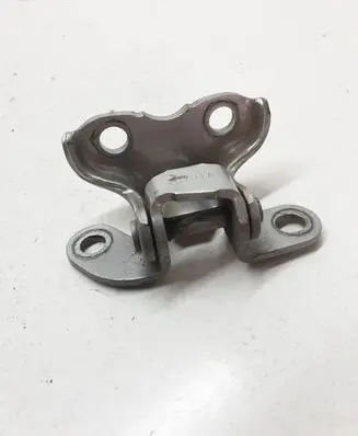 Toyota Avensis T250 Rear door upper hinge