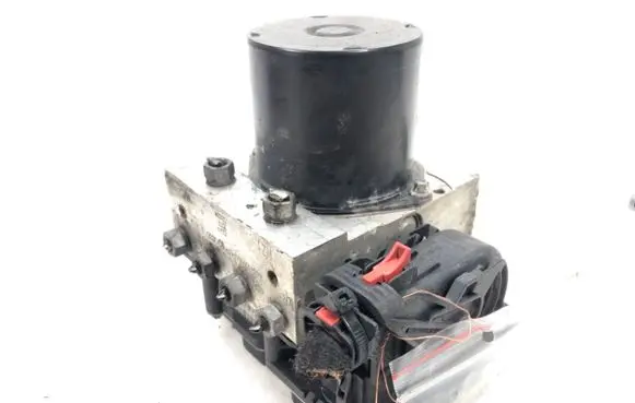 Skoda Fabia Mk1 (6Y) ABS Pump 6R0614517B