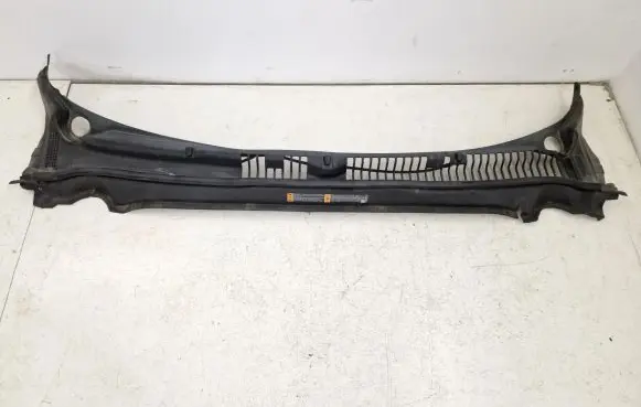 Ford Fusion II Wiper trim DS73F02216 DS73F02216AF GKM0A