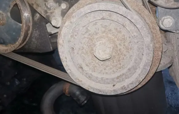 Nissan Almera N16 Crankshaft pulley