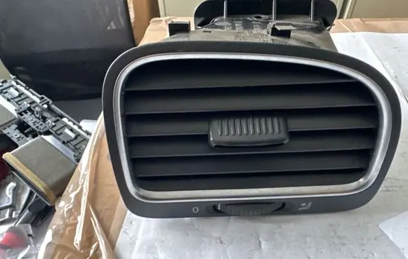 Volkswagen Golf VI Dashboard side air vent grill/cover trim 5K0819704K 5K0819710D