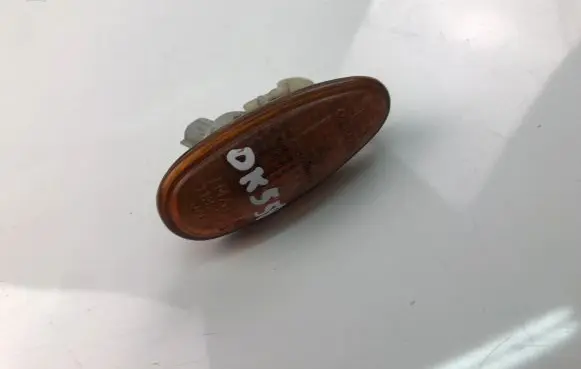 Mitsubishi Space Wagon Front fender indicator light 6R0190093