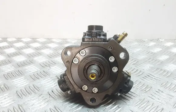 Opel Astra H Fuel injection high pressure pump 0445010156