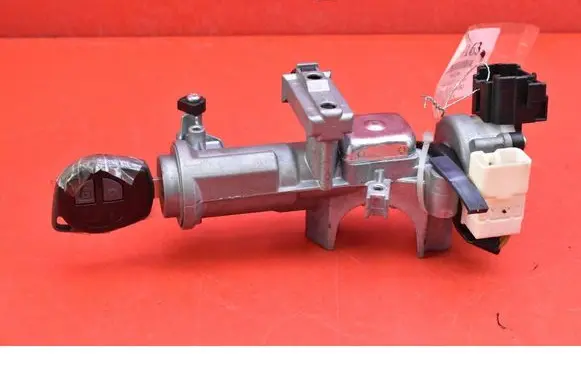 Suzuki Swift I Ignition lock SLS18