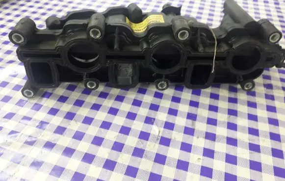Audi A4 S4 B7 8E 8H Intake manifold Z059129711BQ 1052569S04 0009059