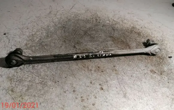 Toyota Yaris Front anti-roll bar/stabilizer link 