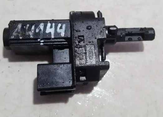 Ford Galaxy Brake pedal sensor switch 4M5T7C534AA 4M5T-7C534-AA