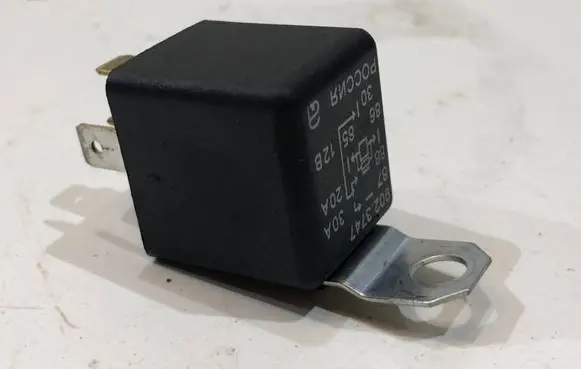 Jeep Grand Cherokee Other relay 868512B 9023747 8730A