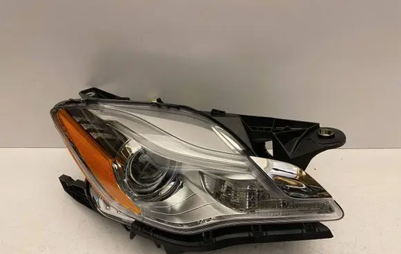 Maserati Quattroporte Headlight/headlamp 00670104197 M156 20161942