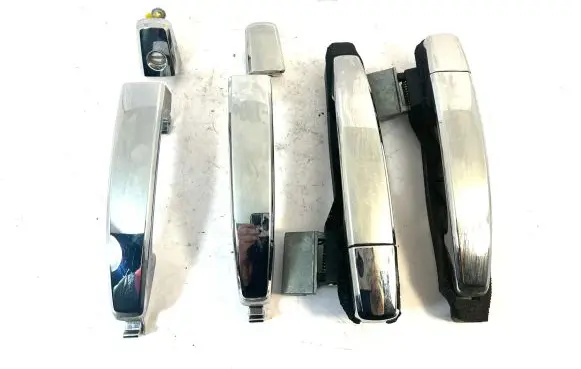 Opel Antara Front door exterior handle
