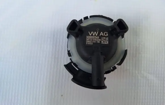 Volkswagen PASSAT B8 Airbag deployment crash/impact sensor 3Q0959354A 2118024