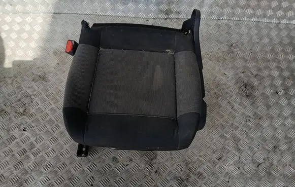 Citroen C3 Aircross Seat adjustment handle 